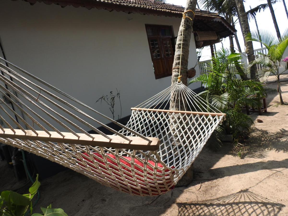 Alleppey Beach Garden Hotel Alappuzha Exterior photo