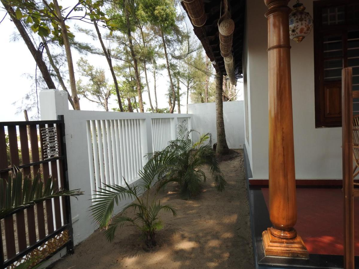 Alleppey Beach Garden Hotel Alappuzha Exterior photo