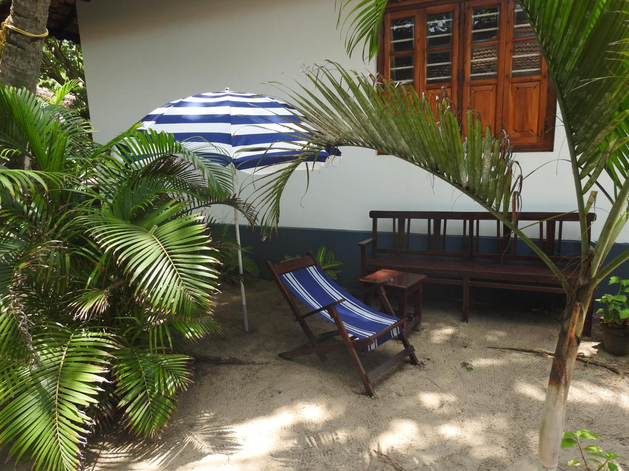 Alleppey Beach Garden Hotel Alappuzha Exterior photo