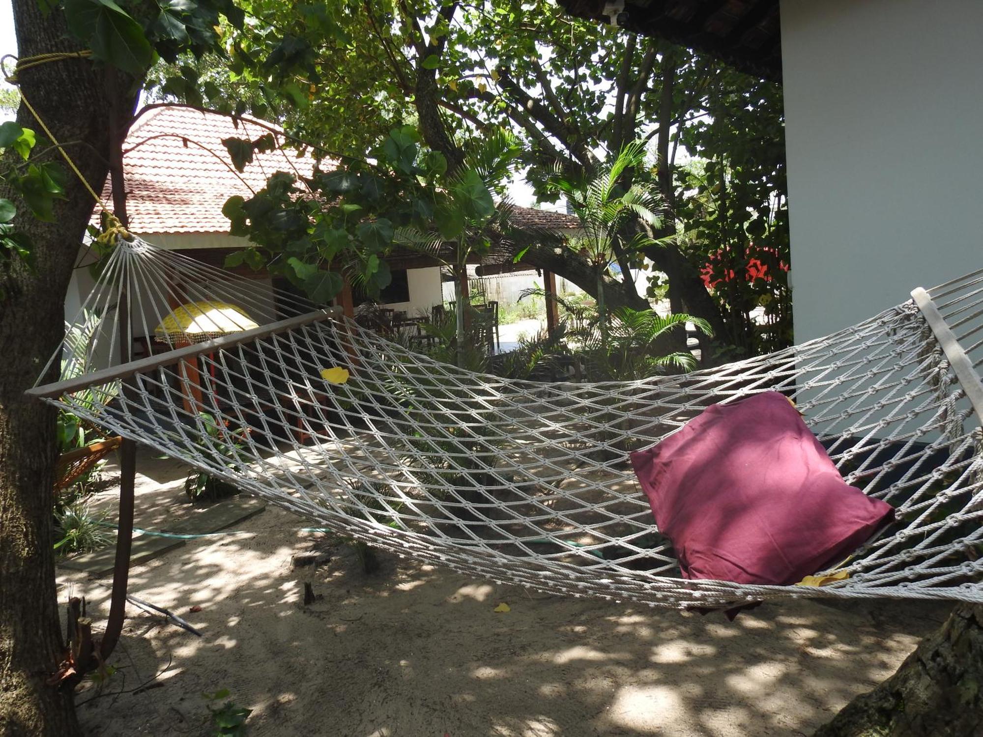 Alleppey Beach Garden Hotel Alappuzha Exterior photo